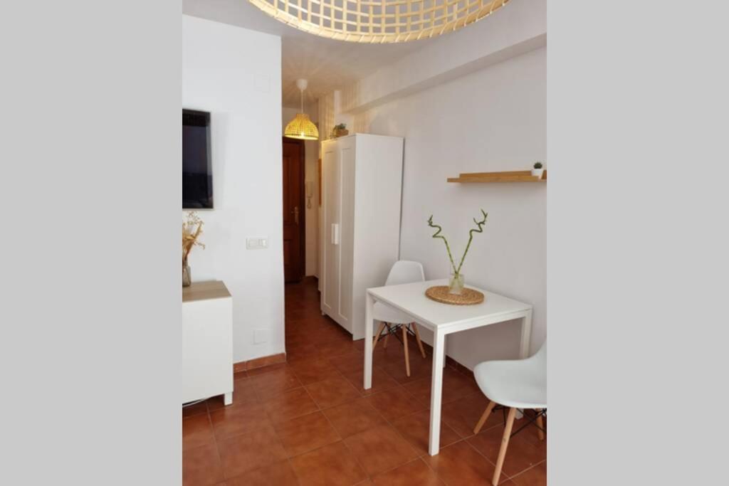 Precioso Apartamento En La Carihuela Torremolinos Exterior foto